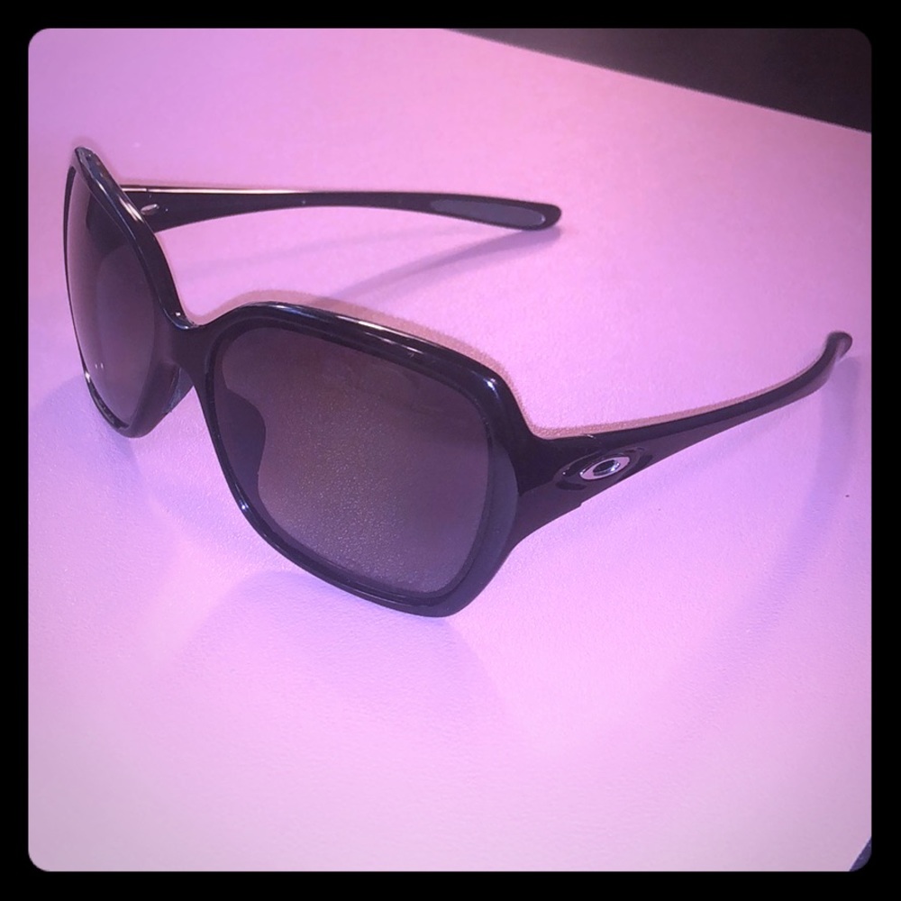 Oakley Polarized Sunglasses (women’s) 009167-16